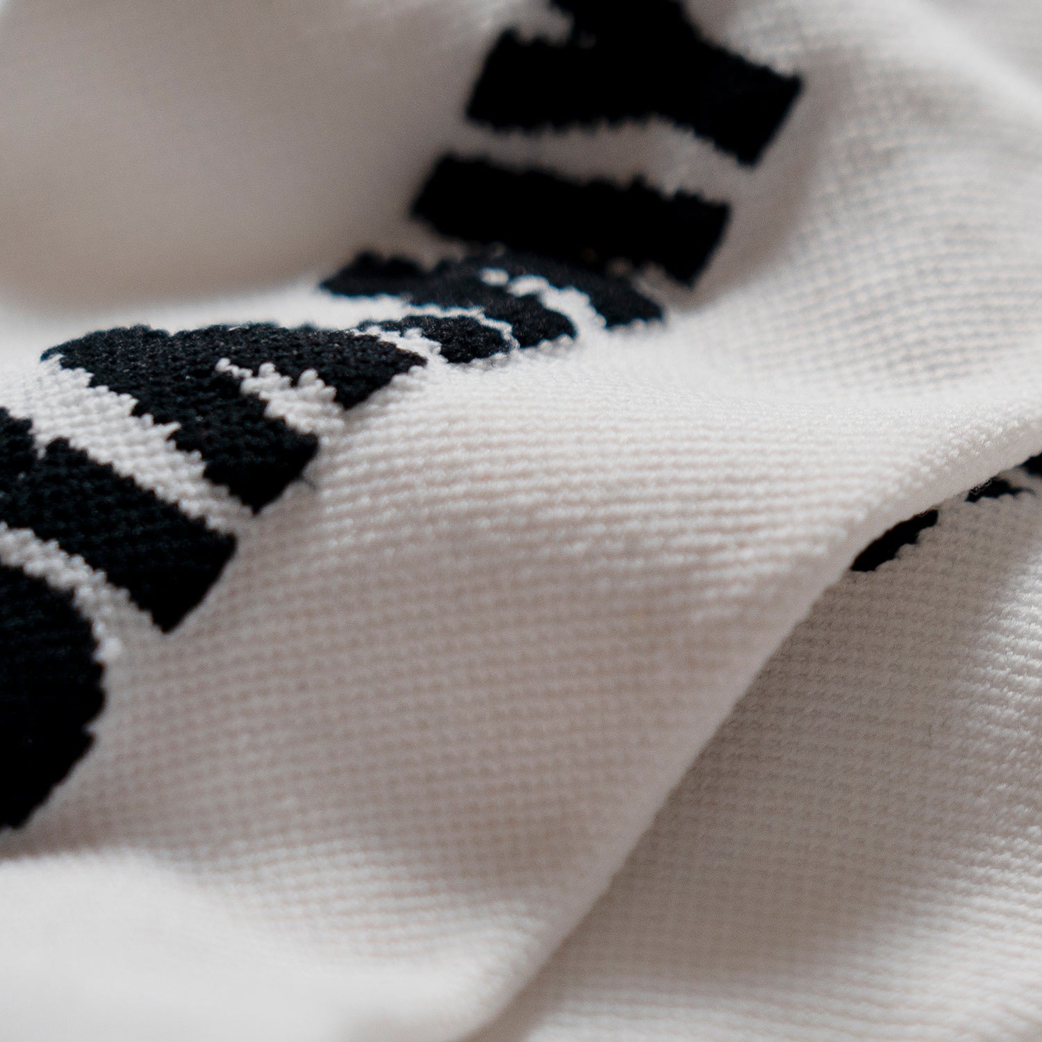 Performance JL - White - Image 6